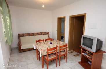 Dining room Slatine, Dining room u smještaju tipa apartment.
