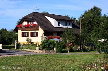 Property - Apartments and Rooms 4861 Property Rastovača (Plitvice) - Accommodation 4861 - Apartments and Rooms in Croatia.