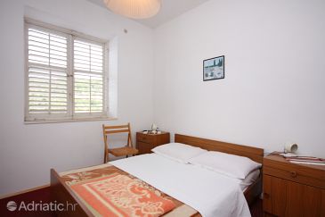 Bedroom Polače, Bedroom u smještaju tipa room.