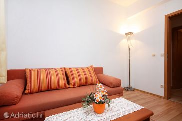 Living room Pomena, Living room u smještaju tipa apartment.