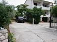 Parking lot - Apartments 5026 Parking lot Barbat (Rab) - Accommodation 5026 - Apartments with pebble beach.