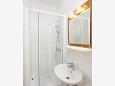 Bathroom 1 Bathroom 1 - Apartment A-5035-d - Apartments Barbat (Rab) - 5035