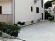 Parking lot - Apartments 5106 Parking lot Tisno (Murter) - Accommodation 5106 - Apartments near sea with pebble beach.