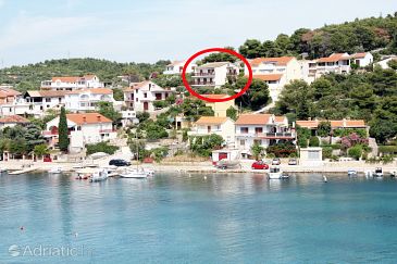 Property - Apartments and Rooms 5128 Property Tisno (Murter) - Accommodation 5128 - Apartments and Rooms near sea with pebble beach.