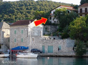 Property - Apartments and Rooms 5211 Property Stomorska (Šolta) - Accommodation 5211 - Apartments and Rooms near sea with pebble beach.