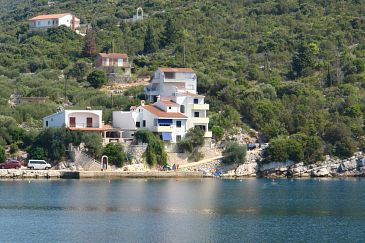 Property - Apartments 5231 Property Uvala Pokrivenik (Hvar) - Accommodation 5231 - Apartments near sea.