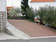 Parking lot - Apartments 5300 Parking lot Vrbnik (Krk) - Accommodation 5300 - Apartments with pebble beach.