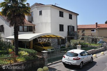 Property - Apartments 5311 Property Njivice (Krk) - Accommodation 5311 - Apartments near sea with pebble beach.