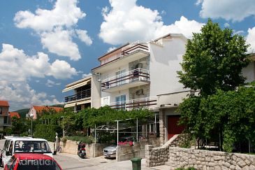 Property - Apartments 5553 Property Crikvenica (Crikvenica) - Accommodation 5553 - Apartments with pebble beach.