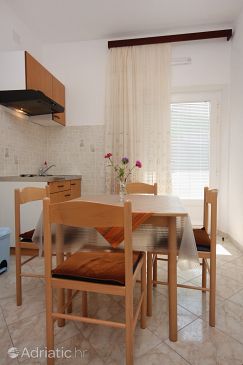 Dining room Sumartin, Dining room u smještaju tipa apartment, WIFI.