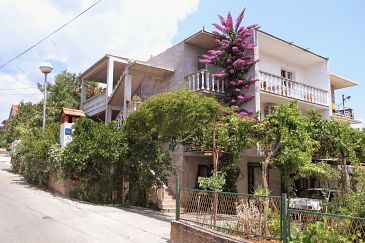 Property - Rooms 5696 Property Stari Grad (Hvar) - Accommodation 5696 - Rooms with pebble beach.