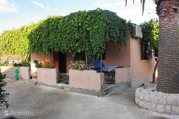 Property - Vacation Rentals 5718 Property Sućuraj (Hvar) - Accommodation 5718 - Vacation Rentals near sea.