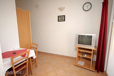 Dining room Vodice, Dining room u smještaju tipa apartment, dostupna klima.