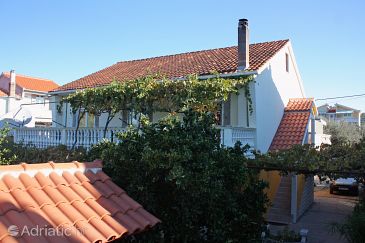 Property - Apartments 5768 Property Bibinje (Zadar) - Accommodation 5768 - Apartments near sea with pebble beach.