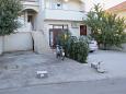 Parking lot Tkon, Pašman, Parking lot 5840 - Apartments blizu mora with sandy beach.