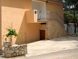 Parking lot - Apartments 587 Parking lot Basina (Hvar) - Accommodation 587 - Apartments near sea with pebble beach.