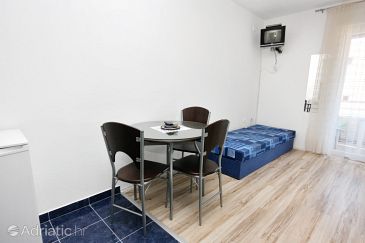 Dining room Bibinje, Dining room u smještaju tipa studio-apartment, WIFI.