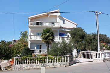 Property - Apartments 5934 Property Bibinje (Zadar) - Accommodation 5934 - Apartments with pebble beach.