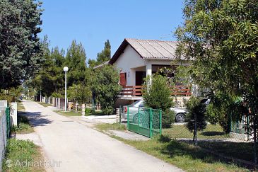 Property - Apartments 6127 Property Sabunike (Zadar) - Accommodation 6127 - Apartments with sandy beach.