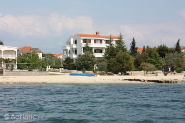 Property - Apartments 6155 Property Vrsi - Mulo (Zadar) - Accommodation 6155 - Apartments near sea with pebble beach.