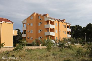 Property - Apartments and Rooms 6202 Property Biograd na Moru (Biograd) - Accommodation 6202 - Apartments and Rooms with sandy beach.