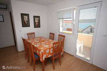 Dining room Rtina - Miočići, Dining room u smještaju tipa apartment, dostupna klima i dopusteni kucni ljubimci.