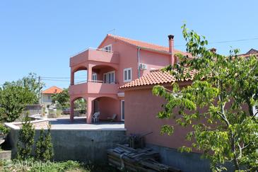 Property - Apartments 6216 Property Tkon (Pašman) - Accommodation 6216 - Apartments with sandy beach.