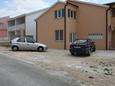 Parking lot - Apartments 6358 Parking lot Vidalići (Pag) - Accommodation 6358 - Apartments near sea with pebble beach.