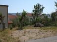 Parking lot - Rooms 6496 Parking lot Metajna (Pag) - Accommodation 6496 - Rooms near sea with sandy beach.