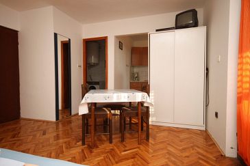 Dining room Novalja, Dining room u smještaju tipa studio-apartment, dopusteni kucni ljubimci.