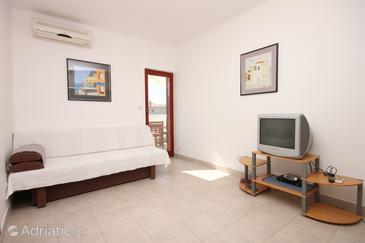 Apartment A-6548-b - Apartments Maslenica (Novigrad) - 6548