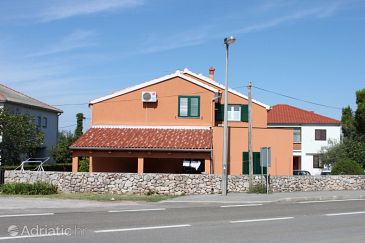 Property - Apartments 6574 Property Seline (Paklenica) - Accommodation 6574 - Apartments near sea with pebble beach.