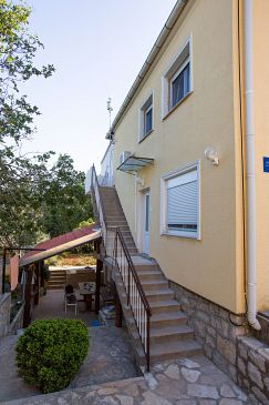 Property - Apartments 6575 Property Starigrad (Paklenica) - Accommodation 6575 - Apartments with pebble beach.