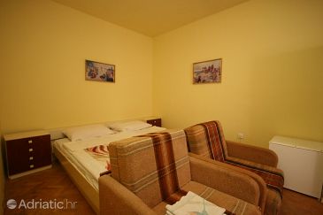 Room S-6637-i - Rooms Starigrad (Paklenica) - 6637