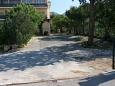 Parking lot - Rooms 6637 Parking lot Starigrad (Paklenica) - Accommodation 6637 - Rooms near sea.
