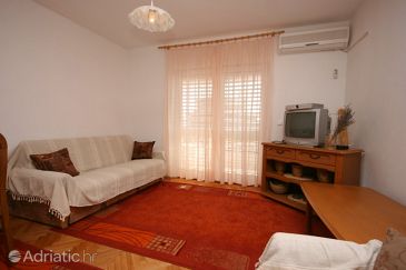 Living room Podgora, Living room u smještaju tipa apartment, dostupna klima i WIFI.