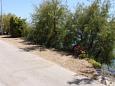 Parking lot - Rooms 6734 Parking lot Sućuraj (Hvar) - Accommodation 6734 - Rooms near sea.