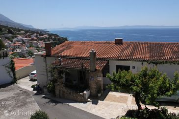 Property - Apartments 6747 Property Brela (Makarska) - Accommodation 6747 - Apartments with pebble beach.