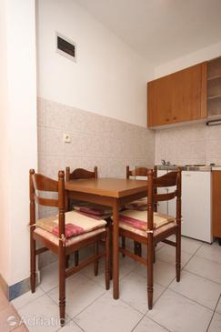 Dining room Živogošće - Blato, Dining room u smještaju tipa apartment, dopusteni kucni ljubimci i WIFI.