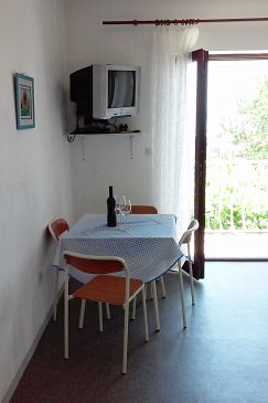 Dining room Tučepi, Dining room u smještaju tipa apartment, dopusteni kucni ljubimci i WIFI.