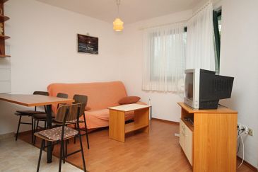 Living room Brela, Living room u smještaju tipa studio-apartment, dopusteni kucni ljubimci i WIFI.