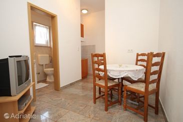Dining room Tar, Dining room u smještaju tipa apartment, WIFI.