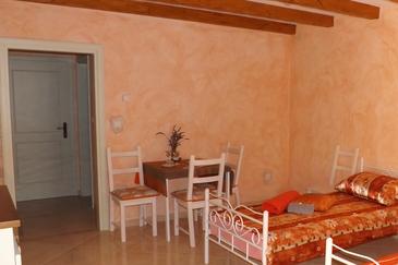 Jídelna Umag, Jídelna u smještaju tipa studio-apartment, dopusteni kucni ljubimci i WIFI.
