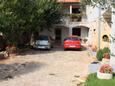 Parking lot - Apartments 7026 Parking lot Tar (Poreč) - Accommodation 7026 - Apartments with pebble beach.