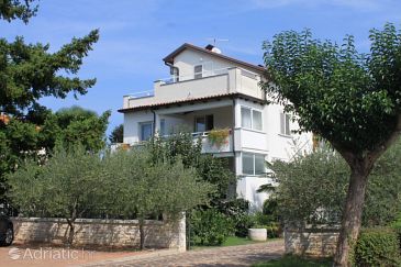 Property - Apartments 7043 Property Umag (Umag) - Accommodation 7043 - Apartments with sandy beach.