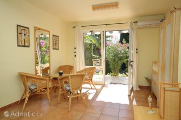 Living room Rovinj, Living room u smještaju tipa apartment, dostupna klima i dopusteni kucni ljubimci.