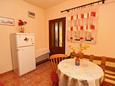 Dining room Mirca, Dining room u smještaju tipa apartment, dostupna klima i dopusteni kucni ljubimci.