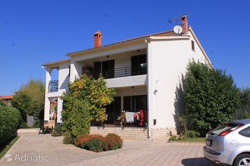 Property - Apartments 7304 Property Valbandon (Fažana) - Accommodation 7304 - Apartments with pebble beach.