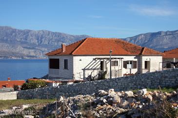 Property Postira, Brač, Property 740 - Apartments blizu mora with pebble beach.