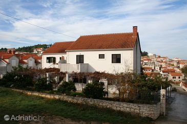 Property - Apartments 752 Property Sutivan (Brač) - Accommodation 752 - Apartments with pebble beach.
